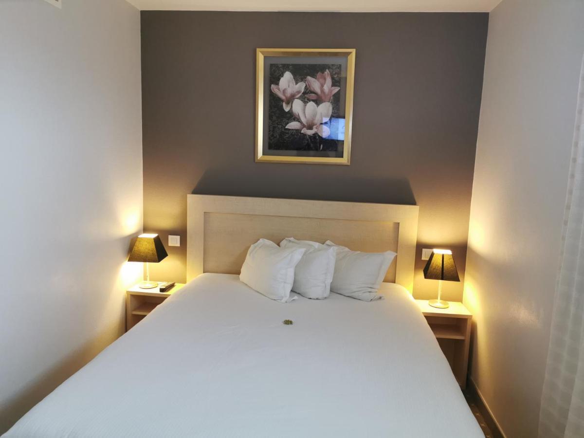 Hotel Les Palis Grand-Fougeray Екстериор снимка